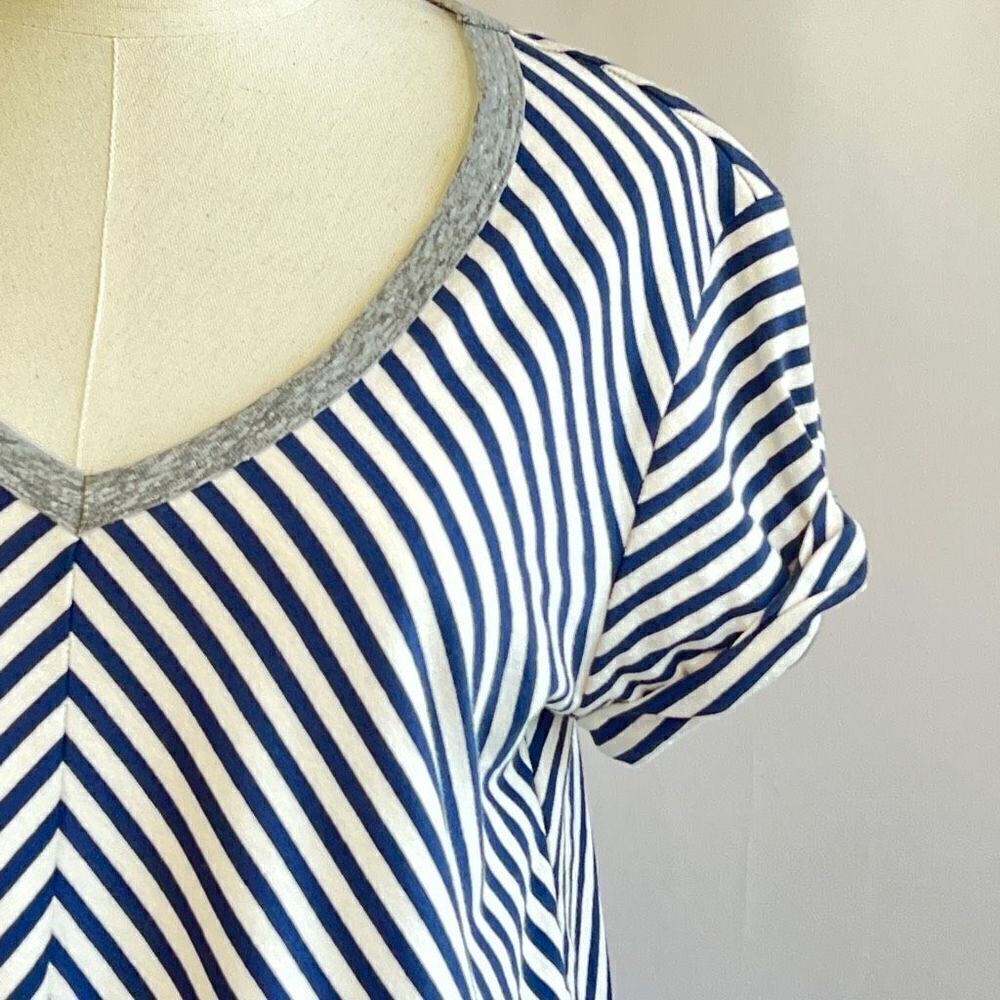 Anthropologie TLA V-Neck Stripe Shirt- Small - NWT - Picture 10 of 15